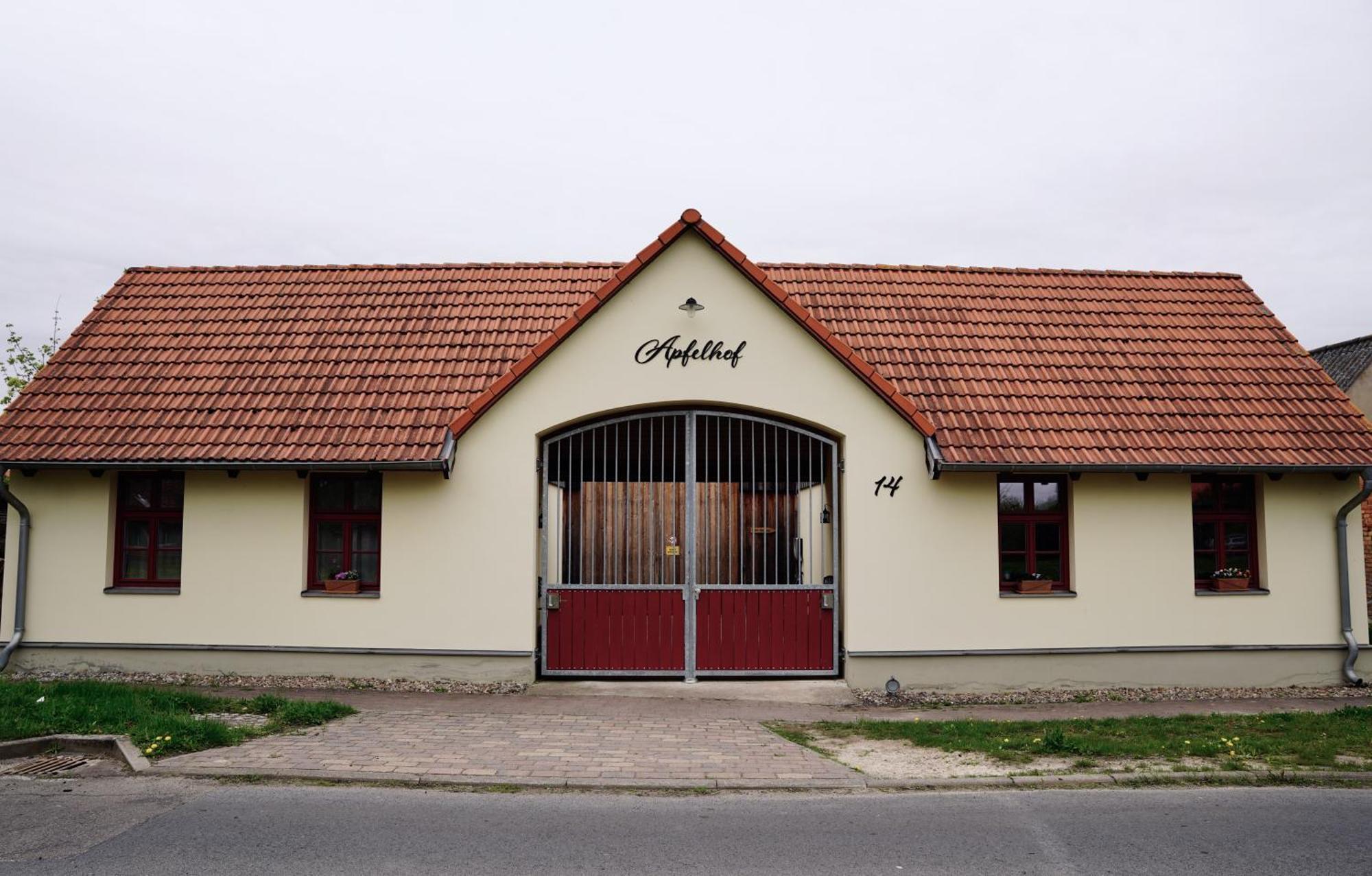 Apfelhof Biesenbrow Apartment Exterior foto